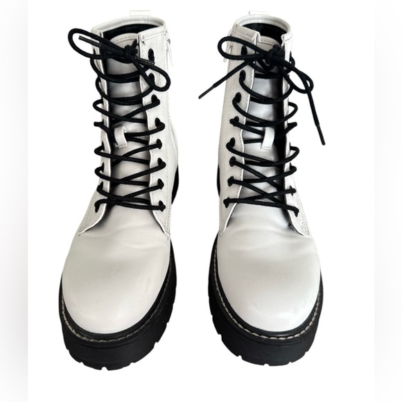 Madden Girl White Combat Boots with Black Laces, WOMENS SIZE 8 - Picture 2 of 5